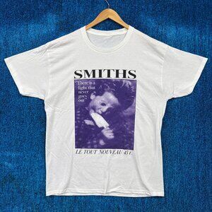 The Smiths There Is a Light That Never Goes Out Rock Band T-Shirt Large
